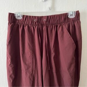 Old Navy Cropped StretchTech Pants